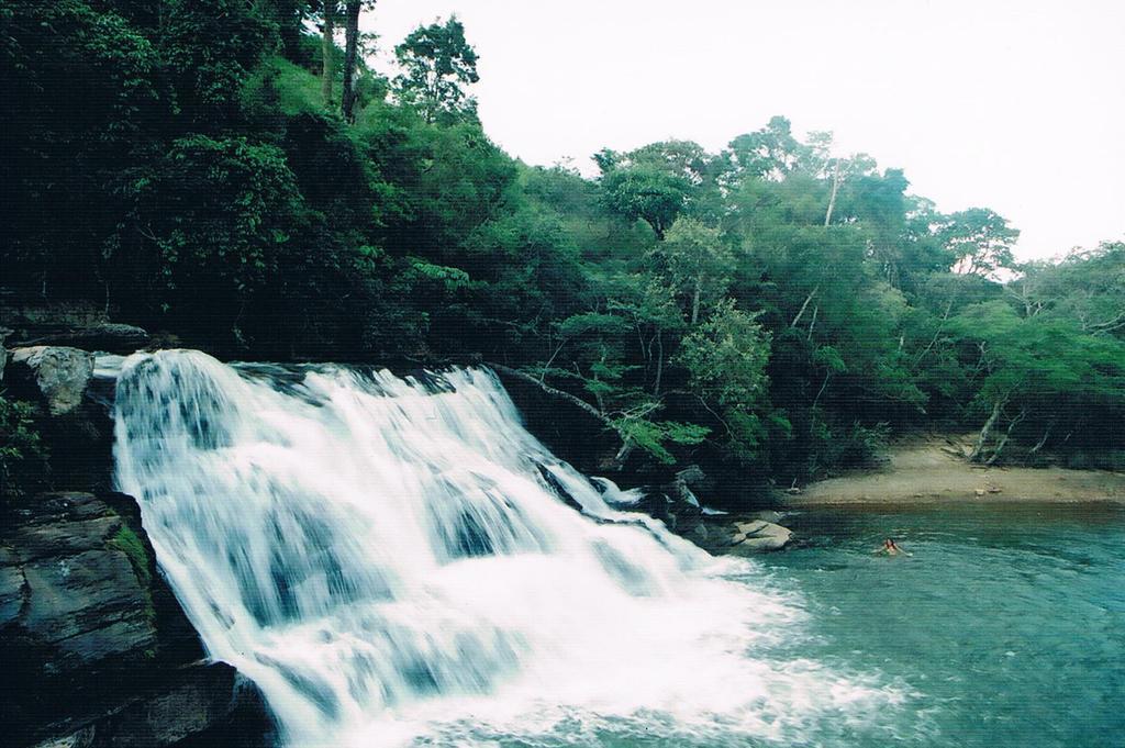 Cataguas Brasil Pousada Carrancas Bagian luar foto