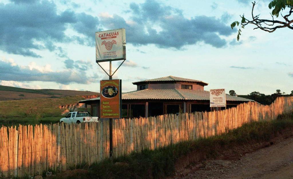 Cataguas Brasil Pousada Carrancas Bagian luar foto