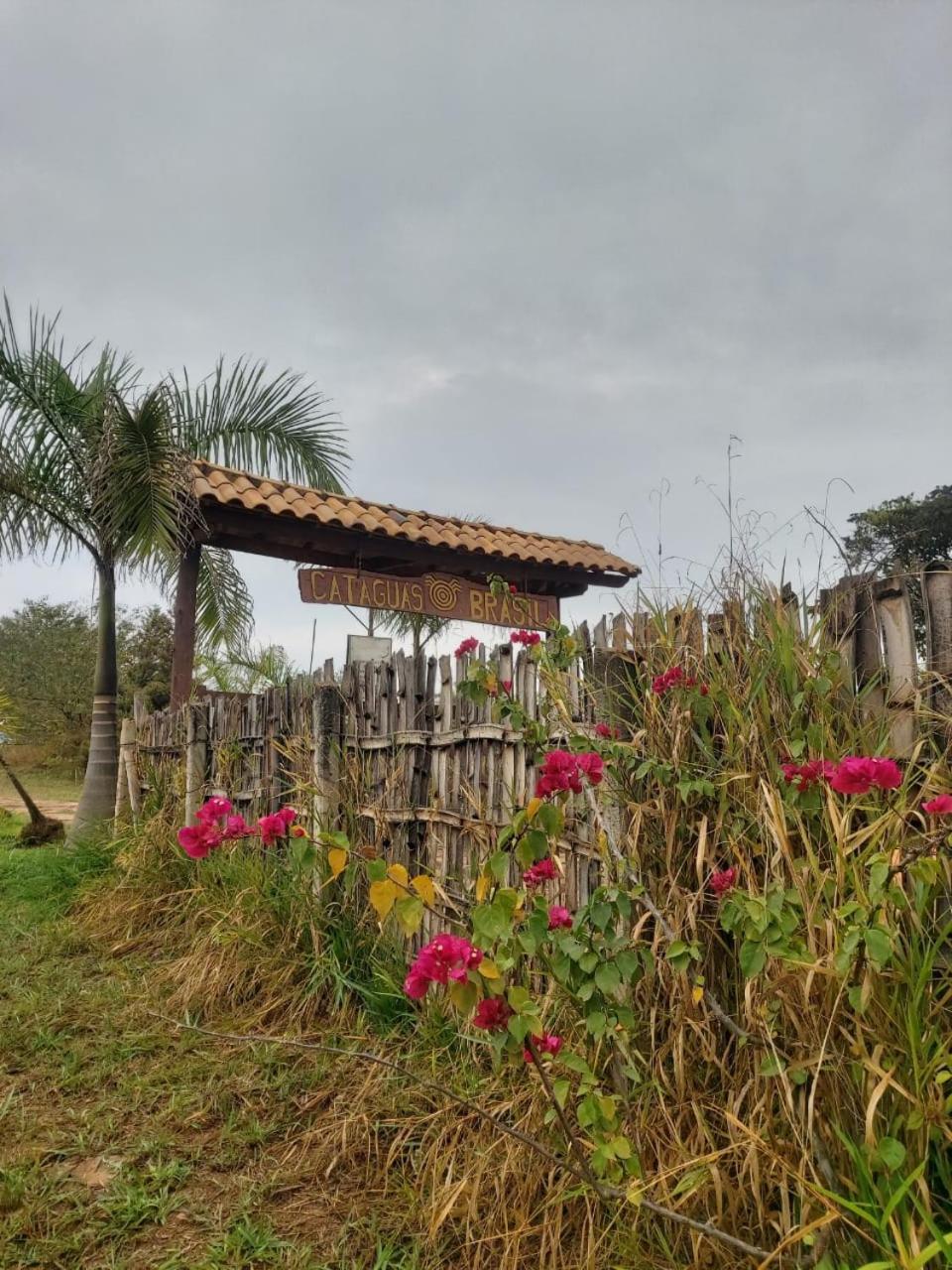 Cataguas Brasil Pousada Carrancas Bagian luar foto